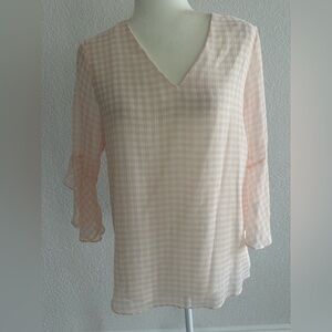 Calvin Klein Soft Pink and White Fabric